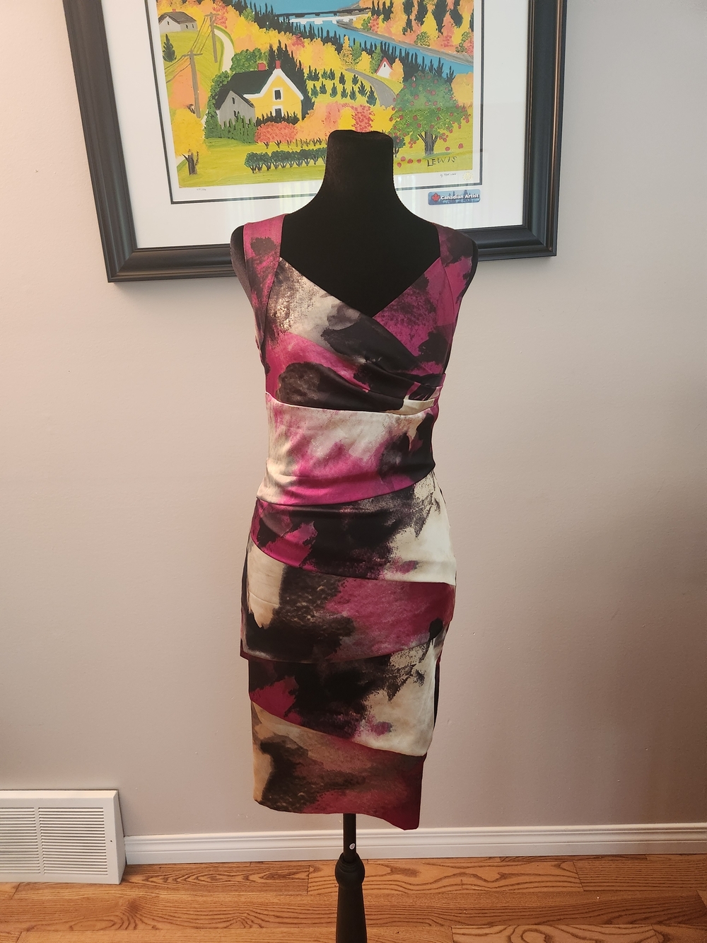 LE CHATEAU Black, Champagne, Fuchsia Cocktail Dress-Size:Small